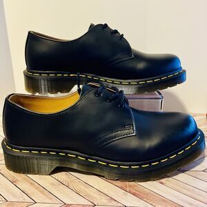 Dr Martens 1461 Smooth Leather Oxford Women 10 Shoes 3 Eye Yellow Stitch Classic